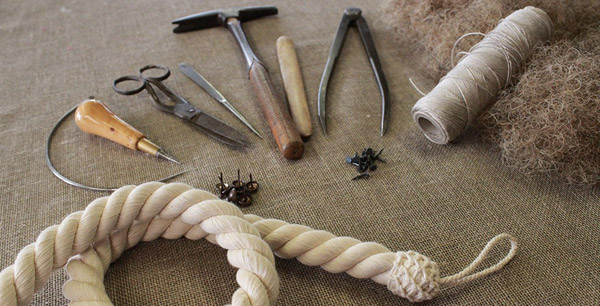L'Atelier du Barrou - Outils du tapissier L'Atelier du Barrou - Outils du tapissier